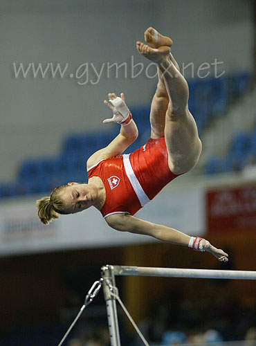 Ariella Kaeslin EM Debrecen 2005 Kunstturnen 